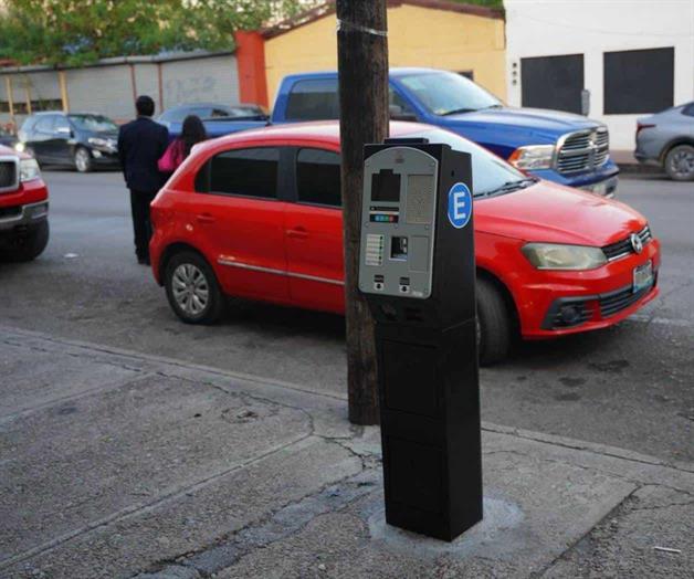 Moderniza Laredo los parquímetros