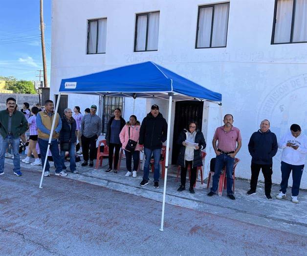 Toman maestros la supervisión escolar Toman maestros la supervisión escolar