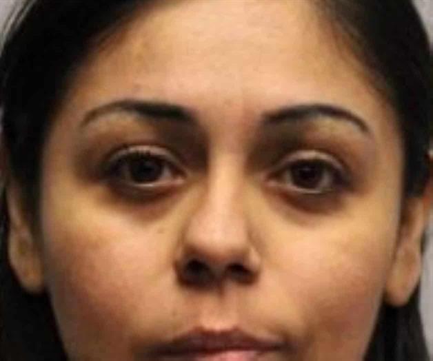 Detienen a mujer acusada de asalto a un autoservicio