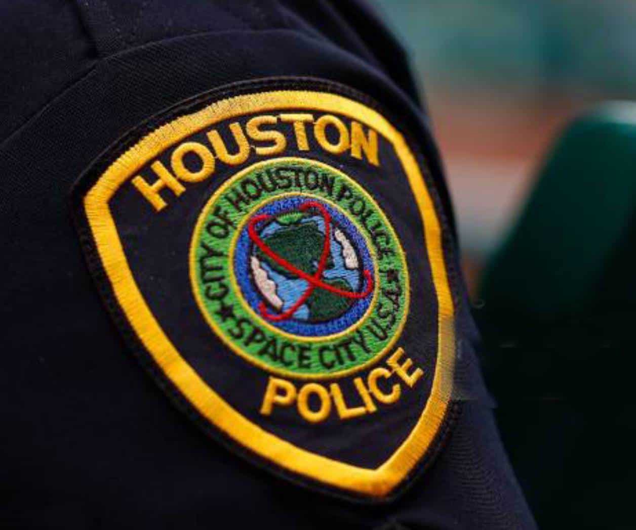 Choque múltiple deja una mujer sin vida en Houston