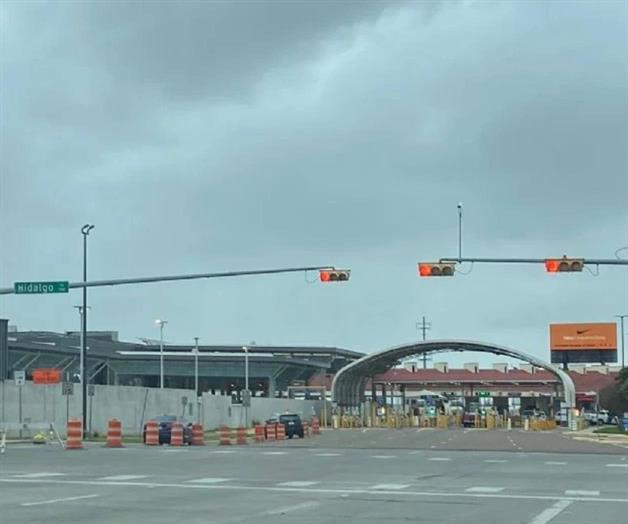 Habilitan carril exclusivo para cruces a México Habilitan carril exclusivo para cruces a México