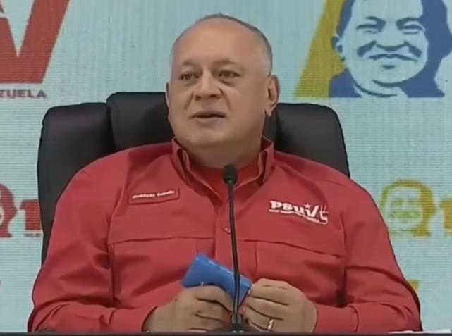 Critican al Instituto Nobel por galardonar a líder opositora Critican al Instituto Nobel por galardonar a líder opositora