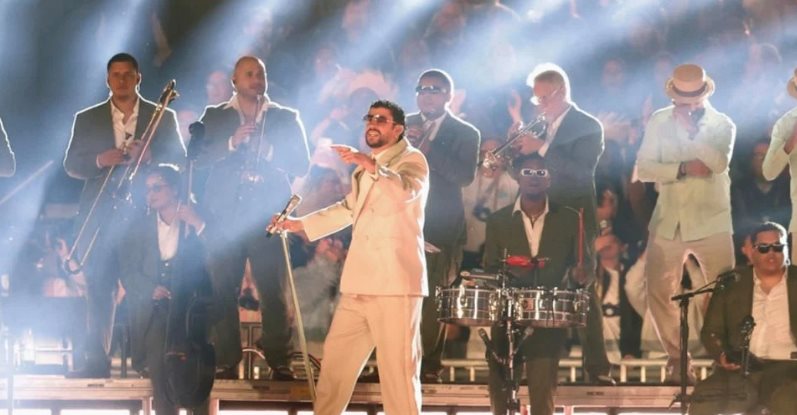 Detienen a 16 personas por reventa durante concierto de Bad Bunny