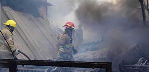 Fuego acaba con vivienda