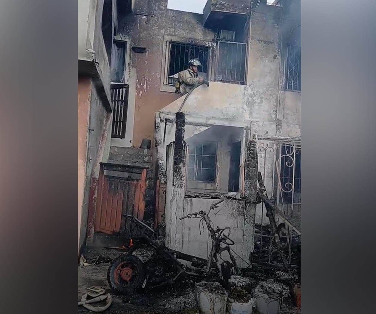 Incendio de casa en Matamoros deja una menor lesionada