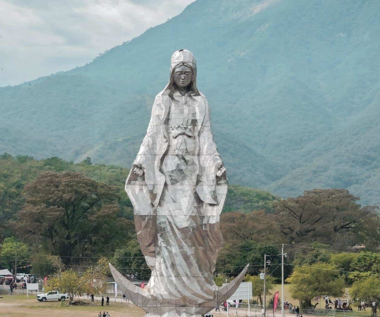 Inauguran escultura de la Virgen de la Misericordia en Hidalgo