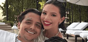 Ángela y Christian disfrutan de Navidad