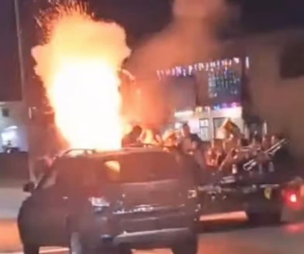 Explota pirotecnia en camioneta con músicos en Guanajuato Explota pirotecnia en camioneta con músicos en Guanajuato