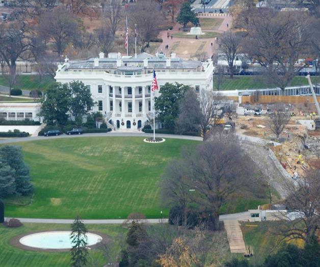 Fideicomiso demanda a Trump por salón de baile en Casa Blanca Fideicomiso demanda a Trump por salón de baile en Casa Blanca