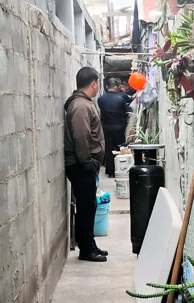 Rescatan a perro que quedó atrapado tras huir de pirotecnia en Río Bravo Rescatan a perro que quedó atrapado tras huir de pirotecnia en Río Bravo