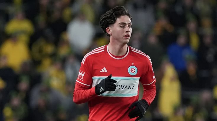 Chivas hace oficial la incorporación de Brian Gutiérrez Chivas hace oficial la incorporación de Brian Gutiérrez