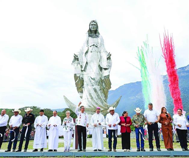 Inauguran escultura de Virgen de la Misericordia Inauguran escultura de Virgen de la Misericordia