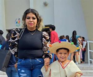 Pequeños Juan Diegos caminan con esperanza Pequeños Juan Diegos caminan con esperanza