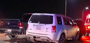 Tres vehículos involucrados en colisión múltiple en brecha 112 en Río Bravo