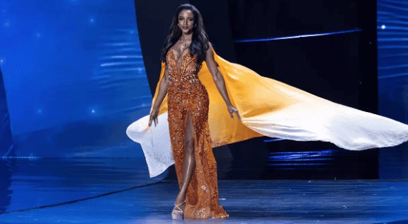 Miss Jamaica reaparece en redes sociales tras caída Miss Jamaica reaparece en redes sociales tras caída