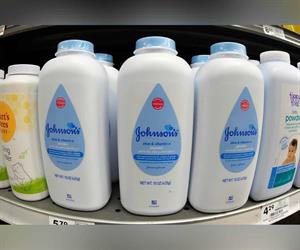 Alegan 2 mujeres que talco Johnson les provoc&oacute; c&aacute;ncer