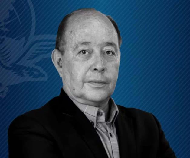 Trump nos quiere de rodillas Trump nos quiere de rodillas