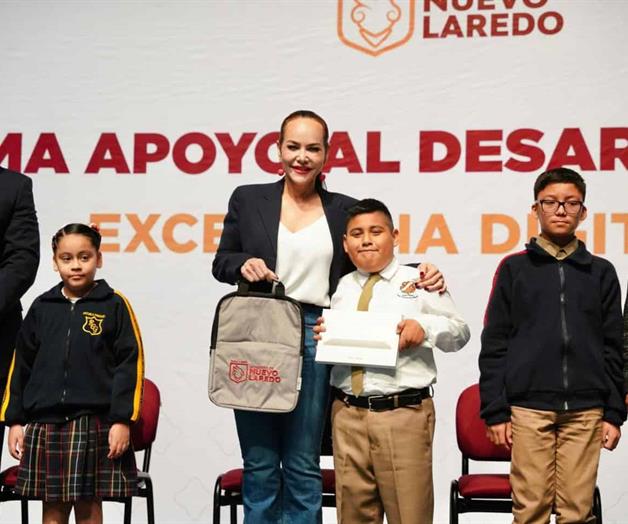 Reconocen labor de la alcaldesa Carmen Lilia Canturosas Reconocen labor de la alcaldesa Carmen Lilia Canturosas