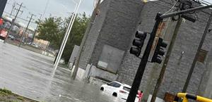 Minutos de lluvia colapsan ciudad
