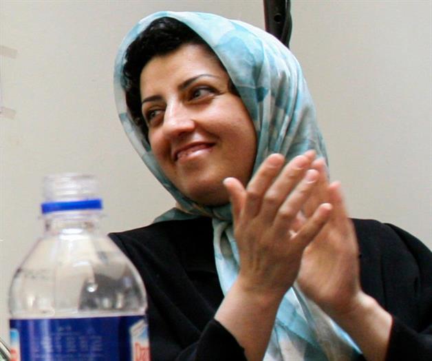 Narges Mohammadi es arrestada y hospitalizada en Irán Narges Mohammadi es arrestada y hospitalizada en Irán