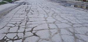 El Paseo de Las Flores, hundida en el abandono
