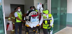 Trasladan a menor quemada a Victoria