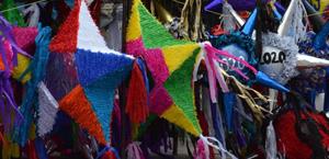 Repunta la venta de pi&ntilde;atas por la &eacute;poca decembrina