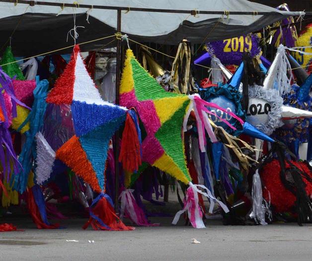 Repunta la venta de pi&ntilde;atas por la &eacute;poca decembrina