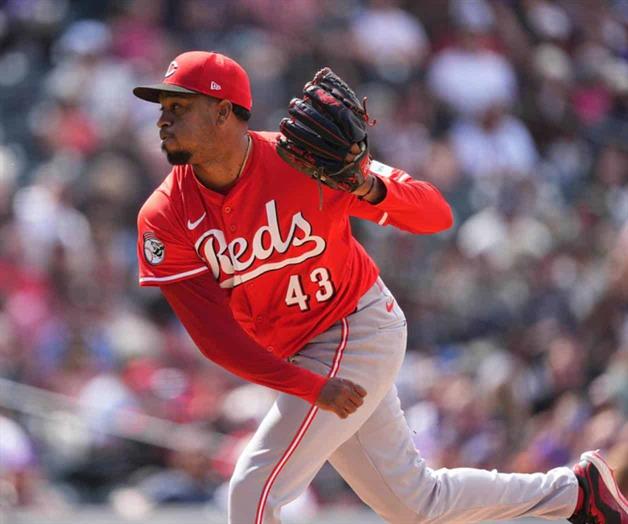 Rangers firman al relevista boricua Alexis D&iacute;az por un a&ntilde;o