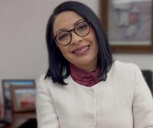 Esthela Dami&aacute;n refuerza el equipo presidencial