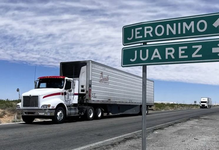 Segob promete botón de pánico contra inseguridad en carreteras Segob promete botón de pánico contra inseguridad en carreteras