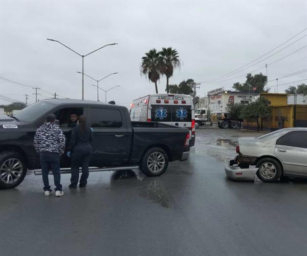 Fuerte choque en la zona industrial Fuerte choque en la zona industrial