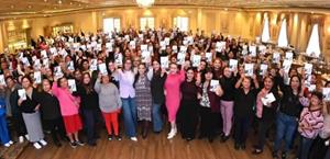 Tejedoras de la Patria tejen soberan&iacute;a del pa&iacute;s