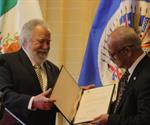 Encinas presenta credenciales ante la OEA Encinas presenta credenciales ante la OEA