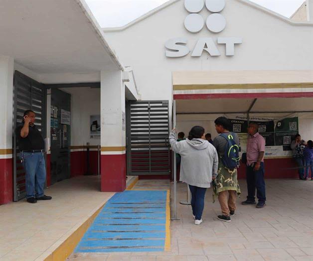 Atenci&oacute;n continua en el SAT durante periodo vacacional
