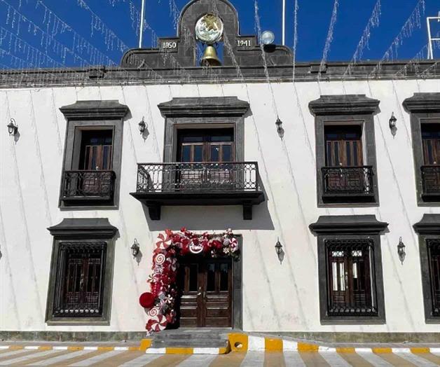 Inician bur&oacute;cratas periodo vacacional