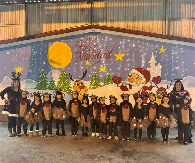 Celebran festival navide&ntilde;o y fortalecen la convivencia