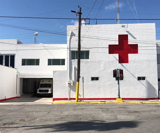 Incorpora Cruz Roja nuevas ambulancias