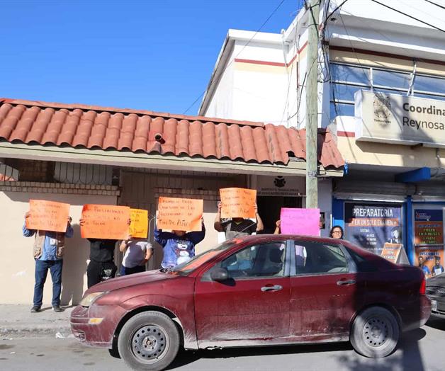 Protestan empleados del ITEA  por retraso en vales de fin de a&ntilde;o