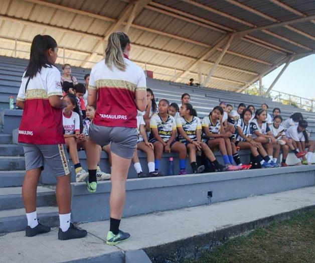 Dinora busca talento en el sur Dinora busca talento en el sur