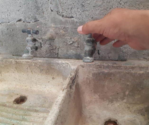 Padecen 4 d&iacute;as sin agua