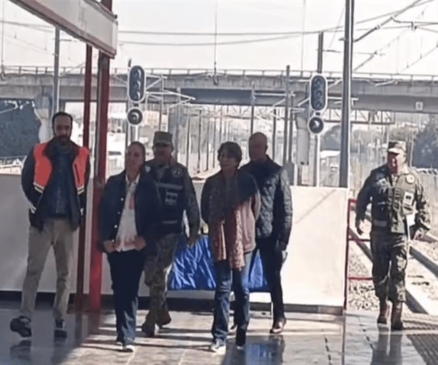 Sheinbaum y Delfina G&oacute;mez prueban Tren Suburbano al AIFA