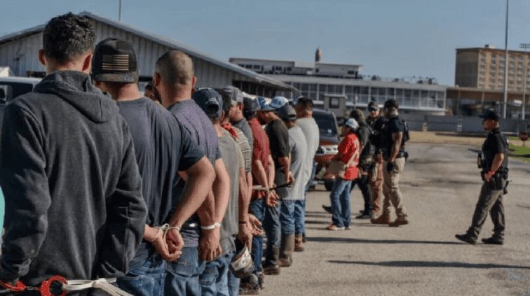 R&eacute;cord hist&oacute;rico de detenidos por ICE en EU