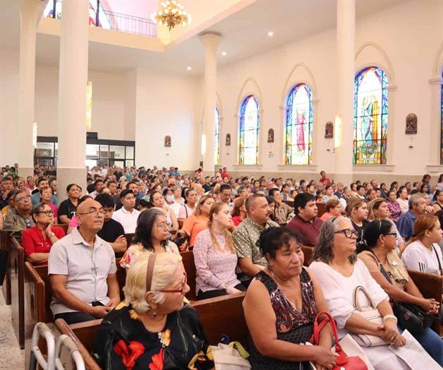 Dan calendario de misas de Navidad y A&ntilde;o Nuevo
