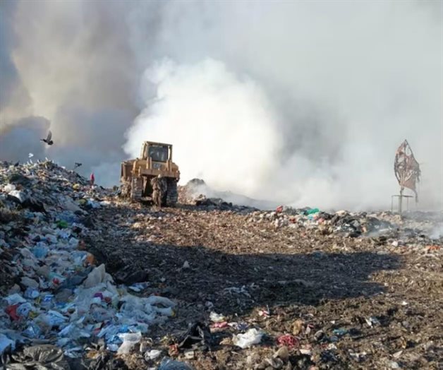 Sofocan incendio en relleno sanitario de Culiac&aacute;n