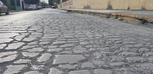 Siguen calles en malas condiciones