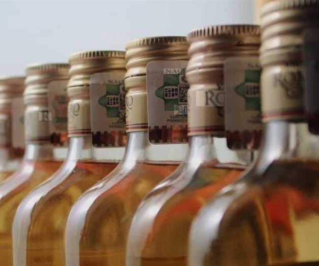 SAT alerta sobre alcohol adulterado