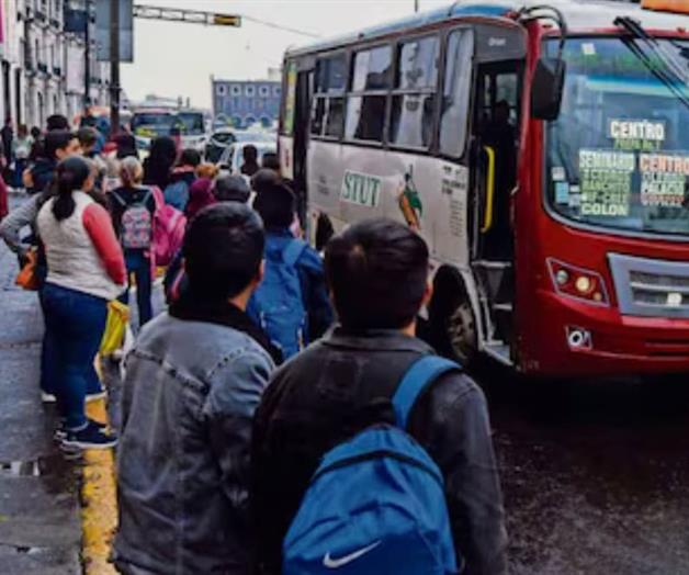 Estudiantes rechazan alza  al transporte en Morelos