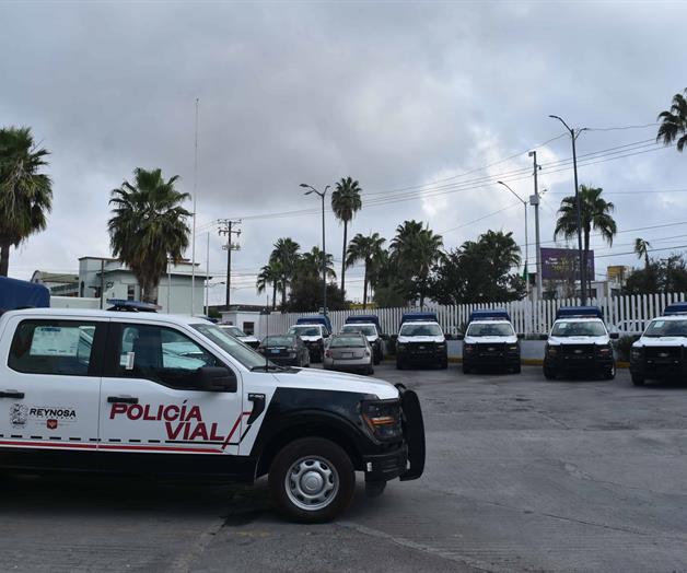 Llegan patrullas nuevas a delegación municipal