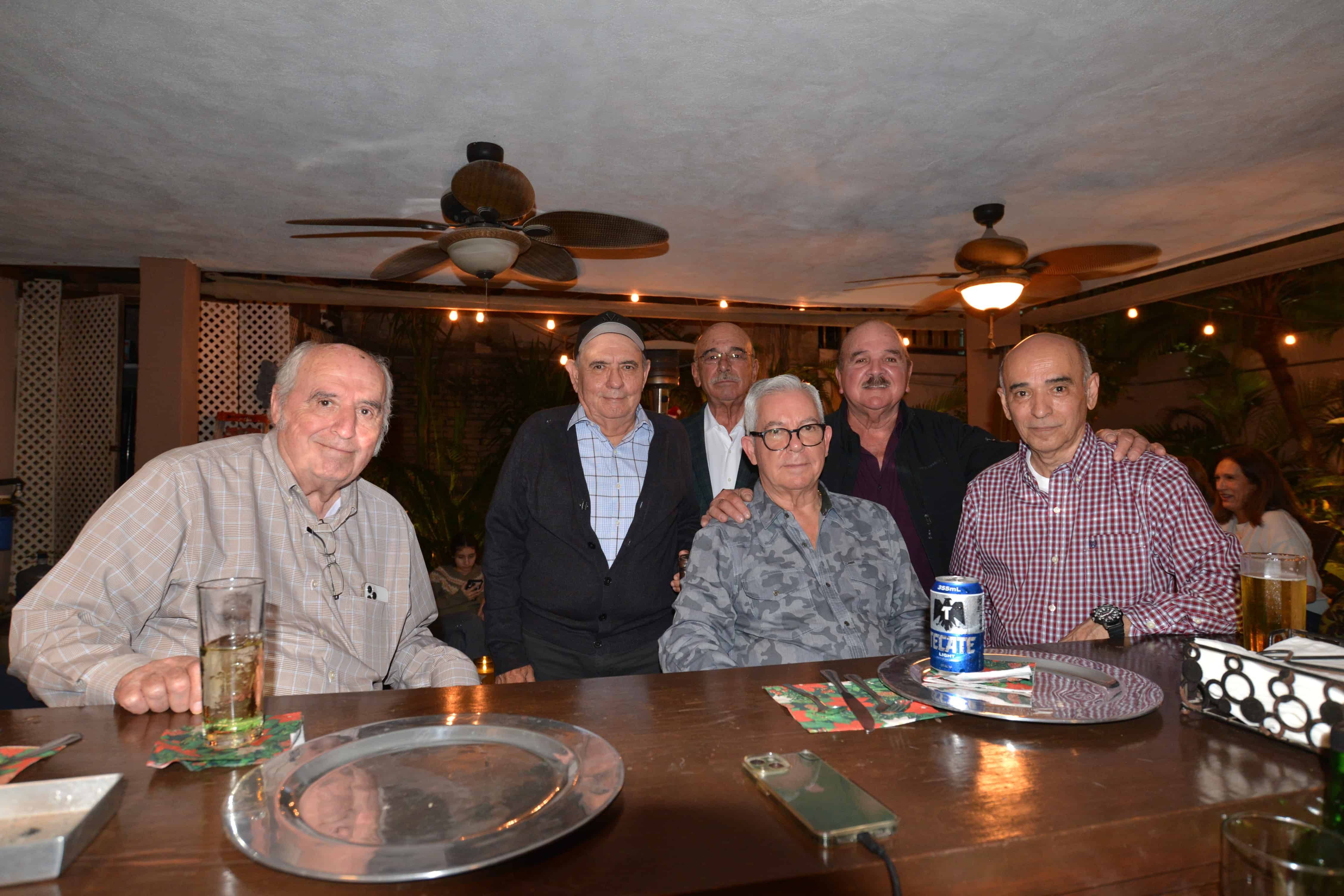 Comparten grata velada de diciembre.